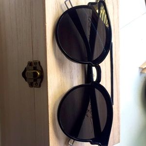 Black Round kind of big Sunglasses
